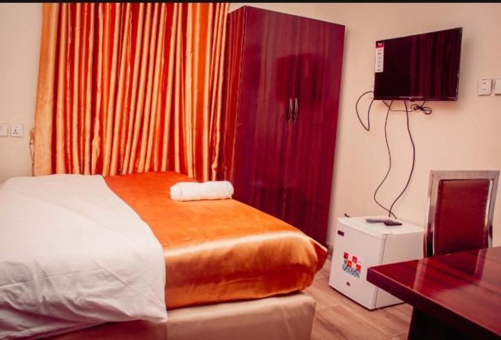 Hotel D Ritz Owode Ede Luaran gambar